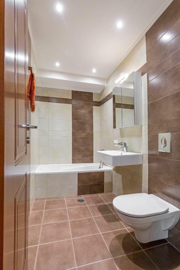 Rhodes City Central Luxurious Apartments Close To The Sea מראה חיצוני תמונה